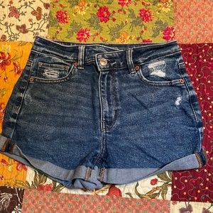 EUC. American Eagle jean shorts. Stretch Distressed-see photos size. 00.